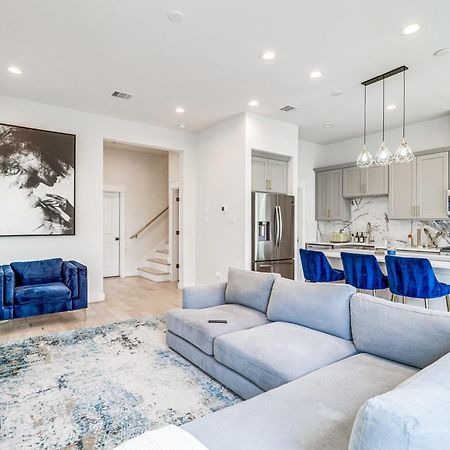 Luxe Houston Townhome With Balcony! Bagian luar foto